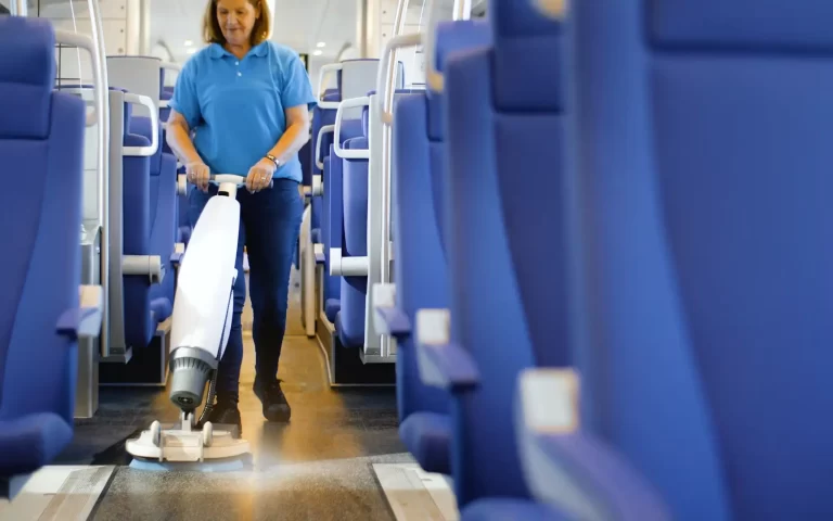 How Power Floor Scrubber Enhance Efficiency in Food Service Operation?